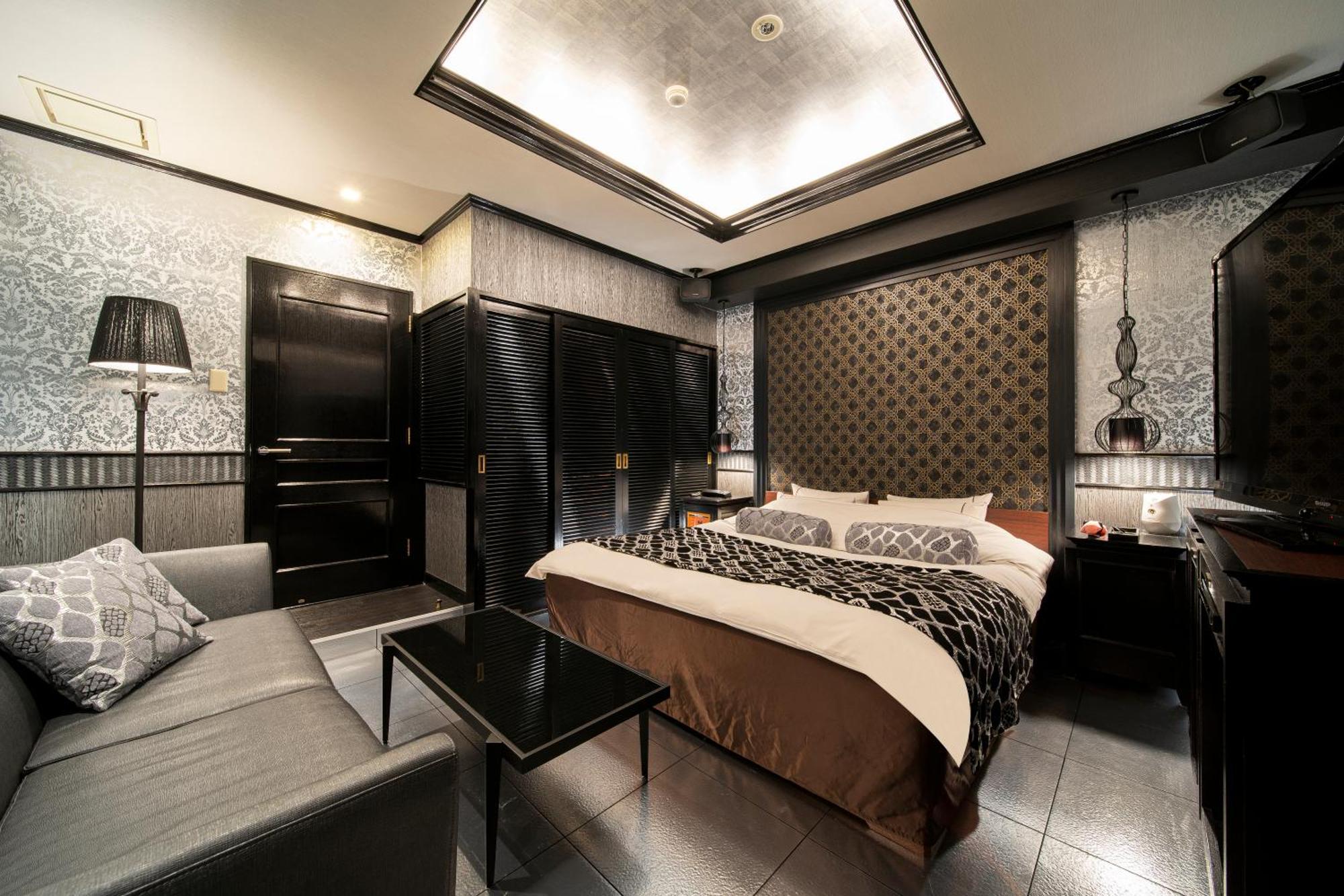 Hotel Salle De Bain (Adults Only) Осака Екстериор снимка