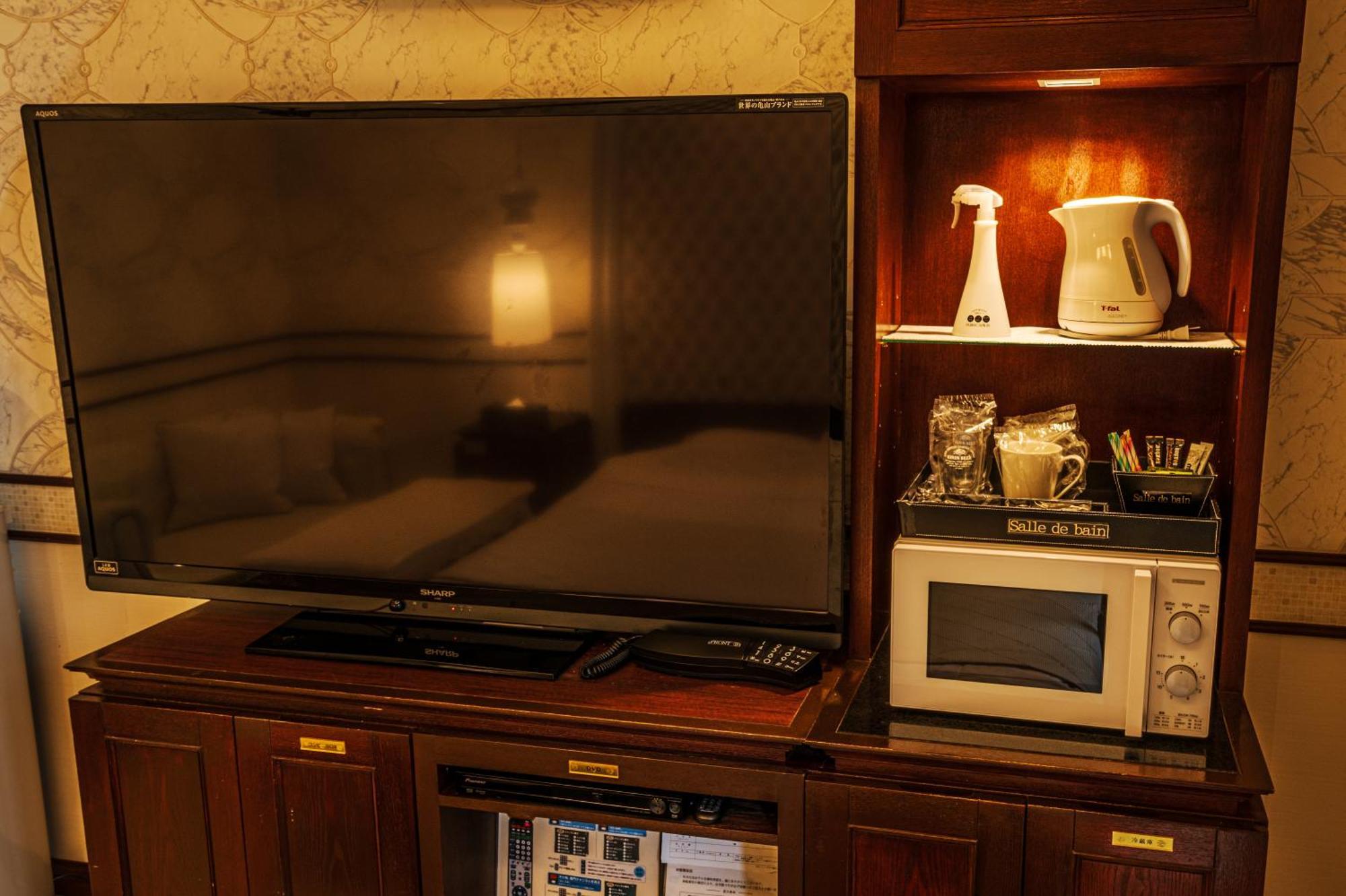 Hotel Salle De Bain (Adults Only) Осака Екстериор снимка