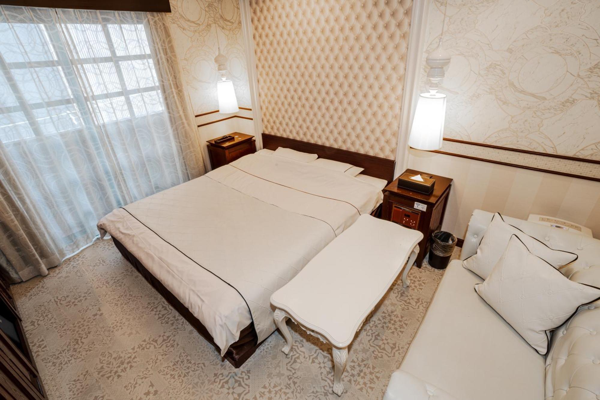 Hotel Salle De Bain (Adults Only) Осака Екстериор снимка
