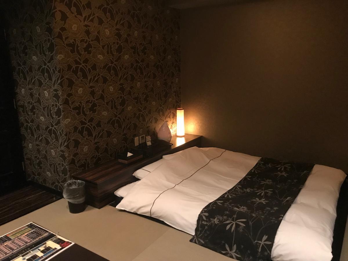 Hotel Salle De Bain (Adults Only) Осака Екстериор снимка